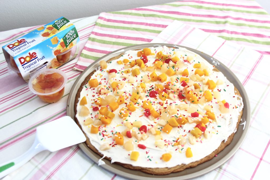 Pizza galleta y frutas Dole | criandoando.com